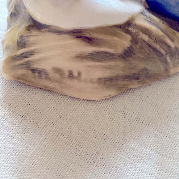 Vintage Hummel Angel playing for Baby Jesus. - Picture 7 of 7